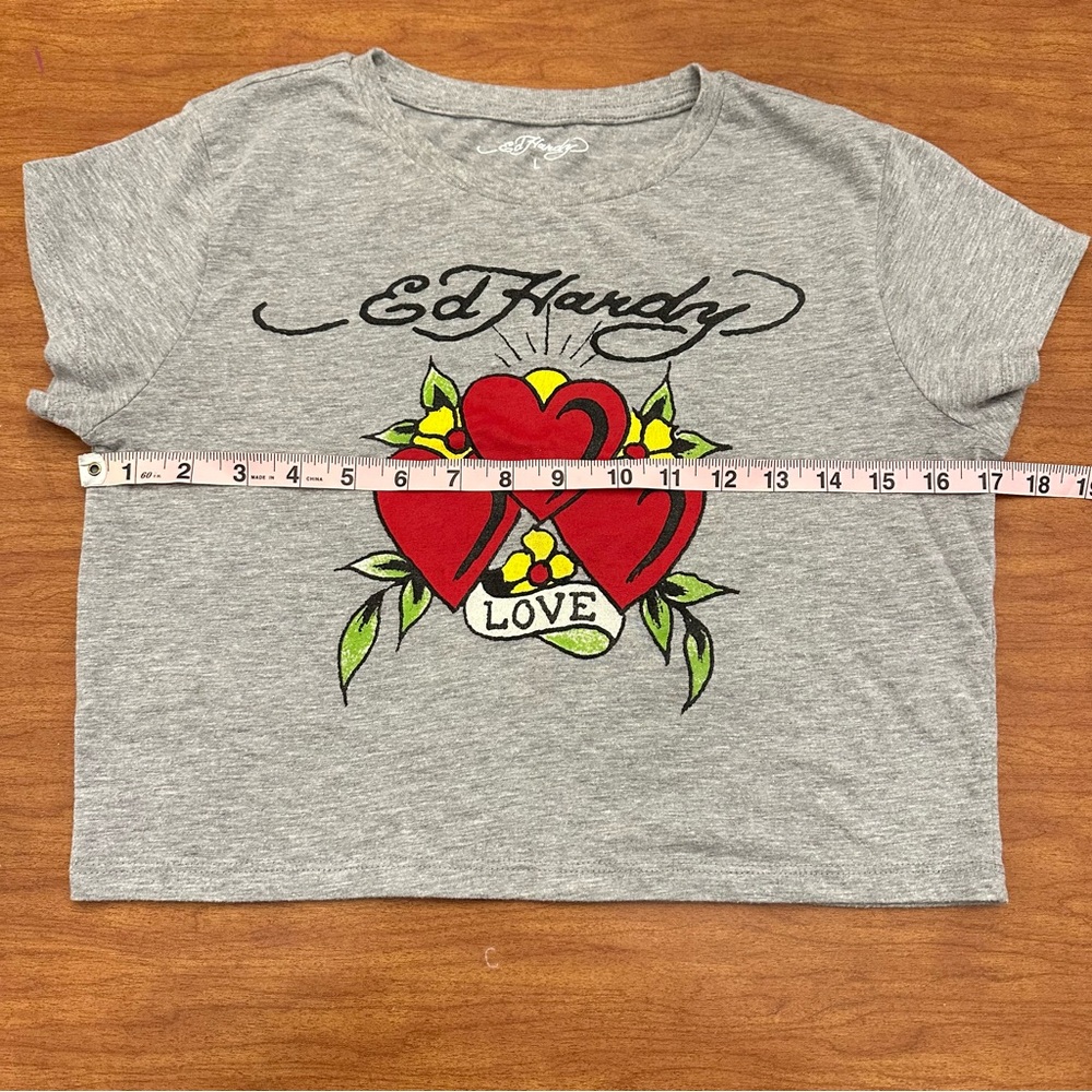 Ed Hardy Gray Cropped Top Tee Y2K Love Hearts Flash Tattoo Size Large Signature - Picture 3 of 8